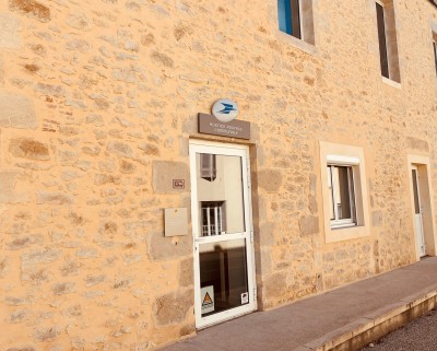 facade laposte.jpg